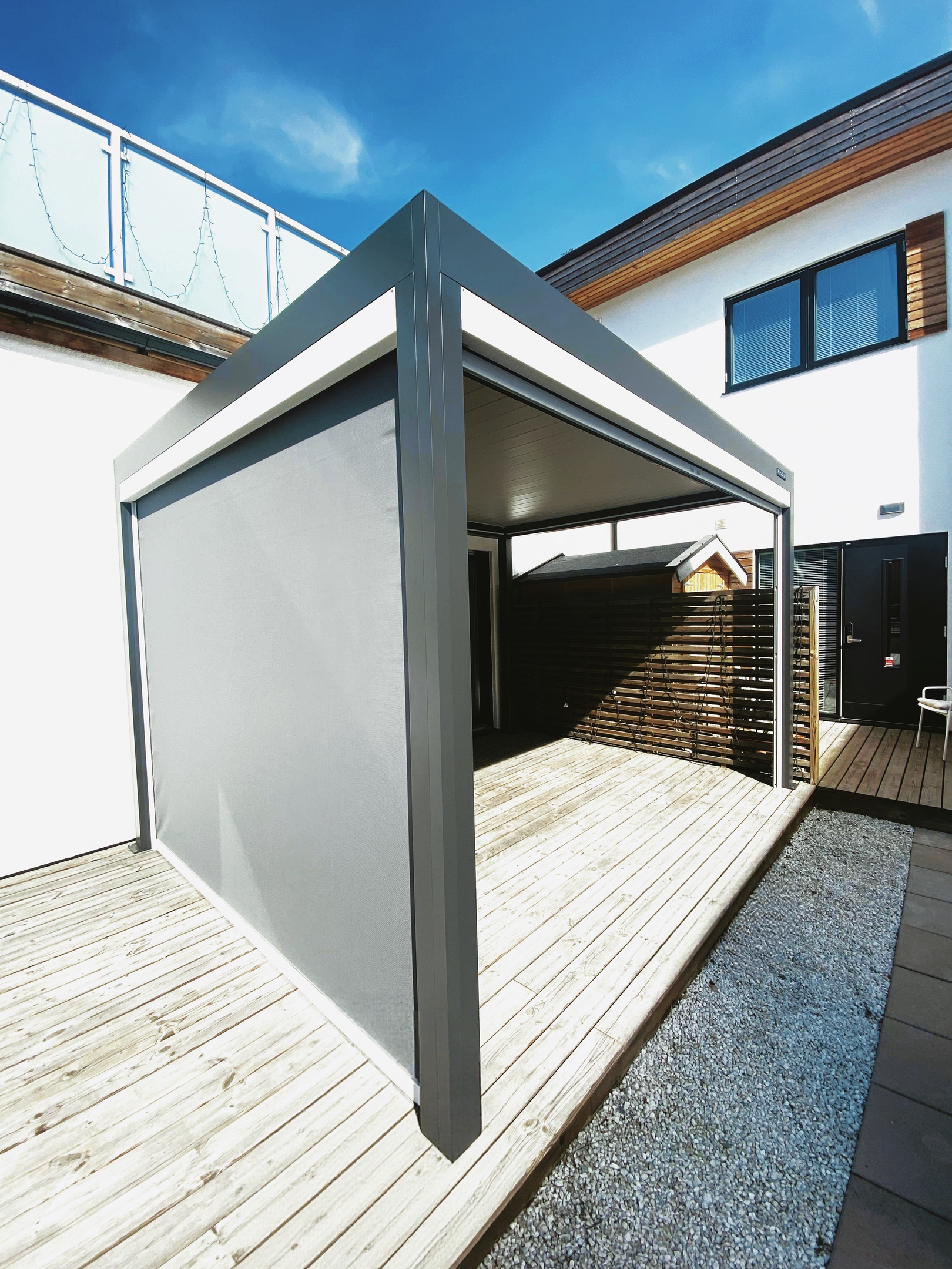 stabil pergola efter professionell montering